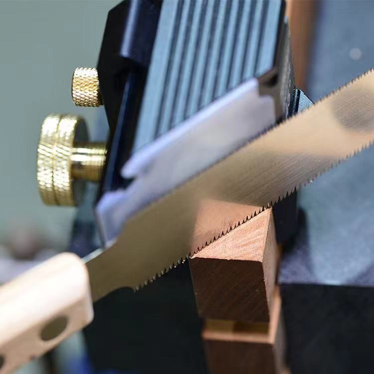 Guide de scie magnétique à que - Dovetail Saw Fine avis et prix